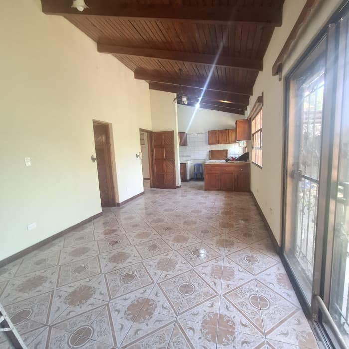 Casa Comercial en renta centro de Fraijanes - foto 2