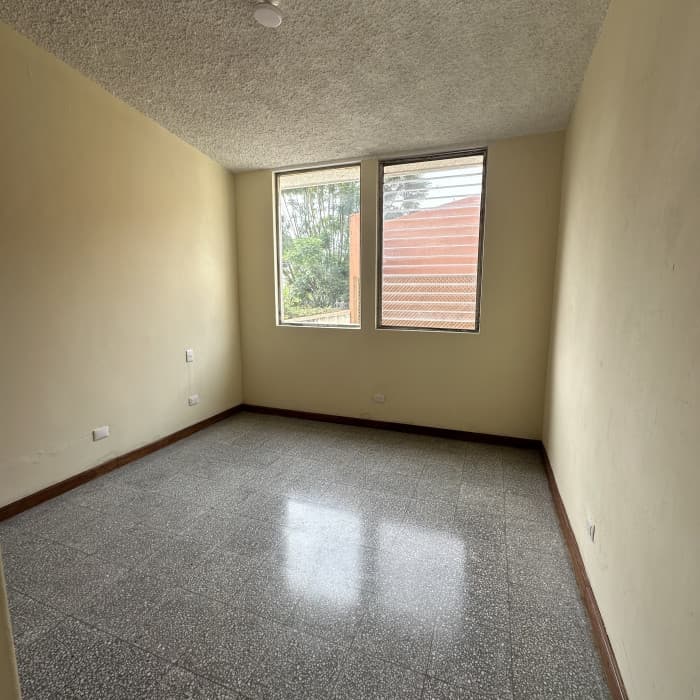 Apartamento en Alquiler Zona 11 Guatemala - foto 2