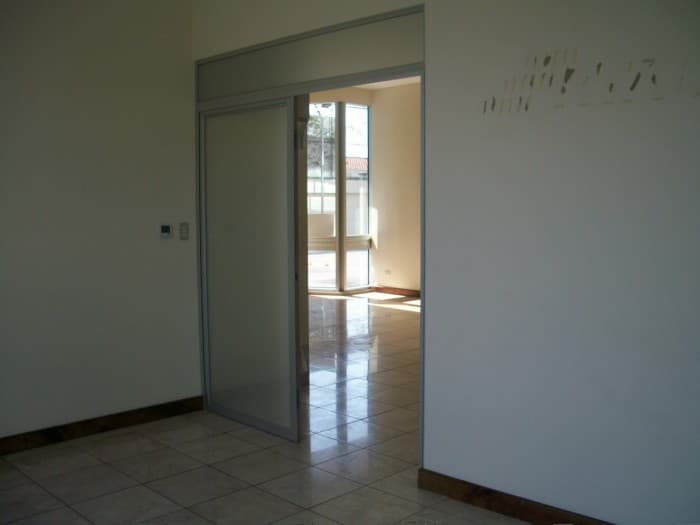 En Venta Local Comercial en zona 15 Edificio Avante - foto 3