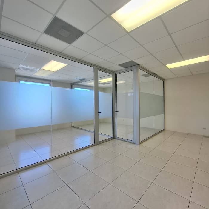 Oficina en Venta en Zona Pradera Zona 10 - foto 2