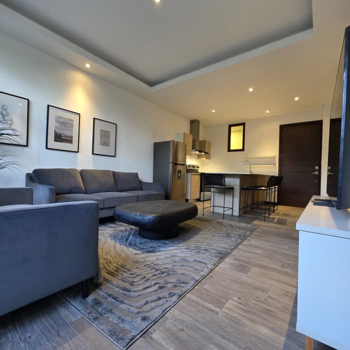 Apartamento amueblado en Alquiler Lirios de Cayala Z.16 - foto 3