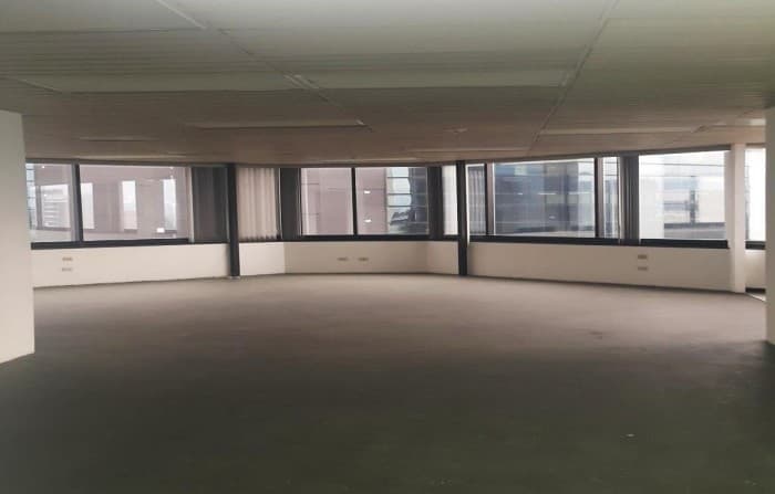 Oficina con 185 m2 en Renta en nivel Alto de la Zona 10 - foto 2