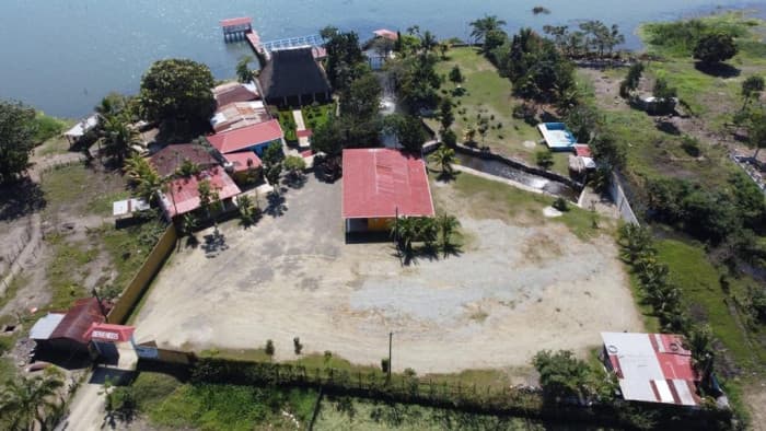 Hotel en venta en El Estor Izabal  - foto 4