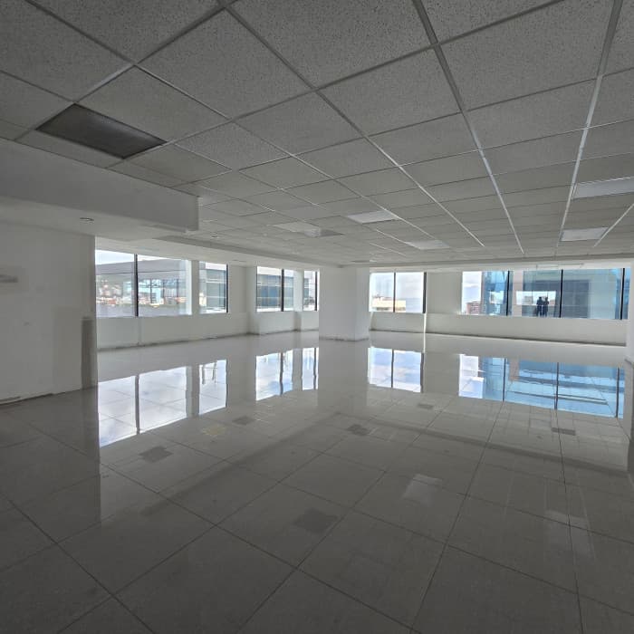 En renta oficina comercial en zona 14 Guatemala - foto 3