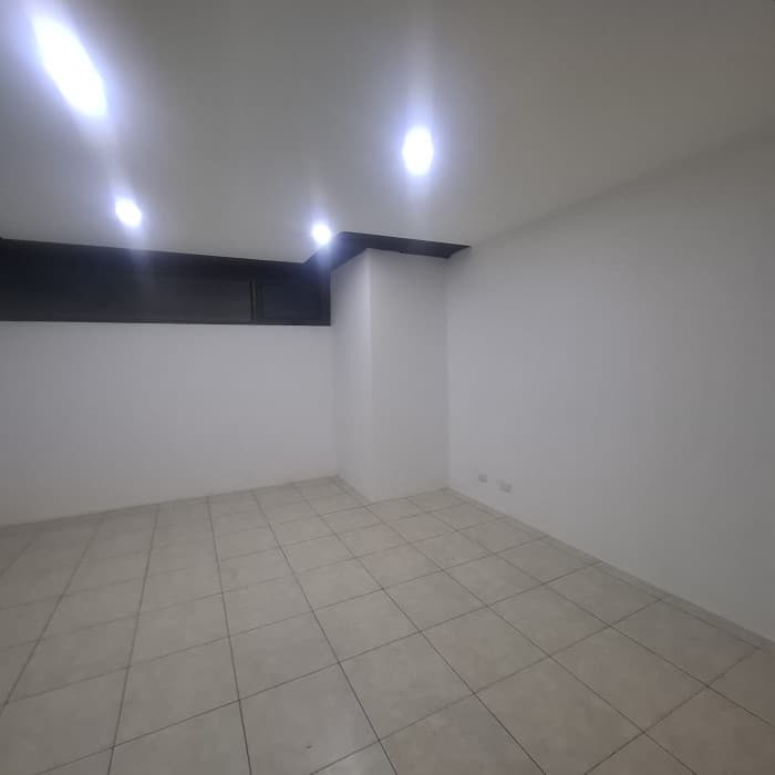 Oficina en Renta en Zona 10 Guatemala | Espacio Comercial - foto 4