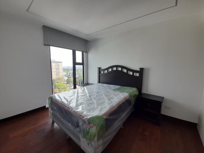 Hermoso apartamento amueblado en renta en zona 10 - foto 4