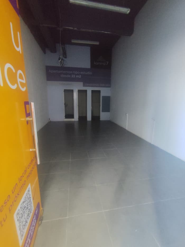 Local Comercial en Renta en CC Calzada San Juan Zona 7 - foto 2