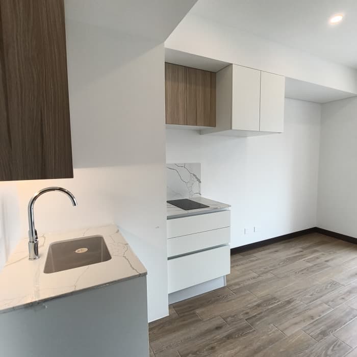 Apartamento en renta en zona 13 Edificio Inara Américas - foto 5