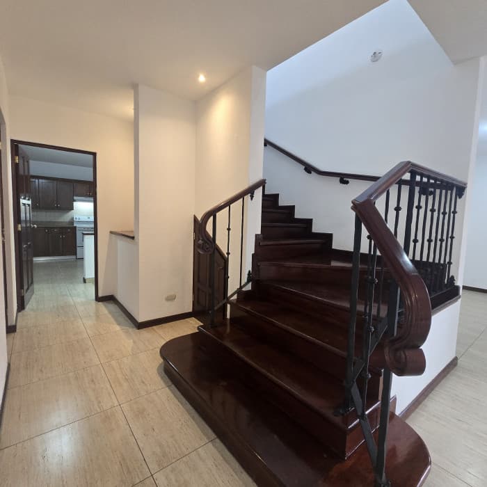 Alquiler hermosa casa en condominio en zona 10 - foto 6