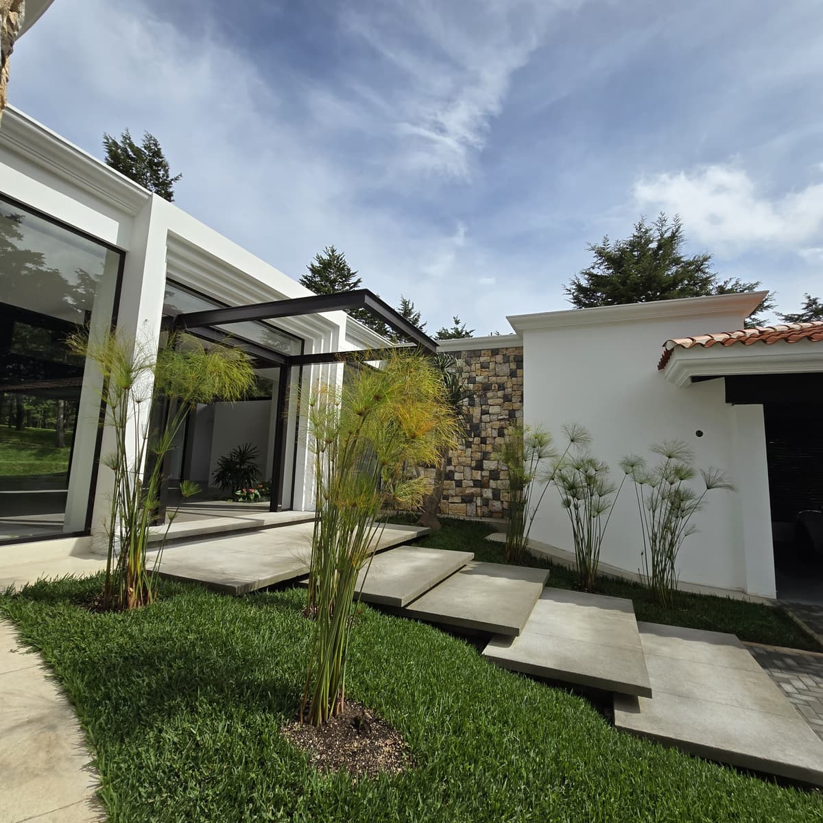 Exclusiva Casa en Hacienda Nueva Country Club Guatemala - foto 2