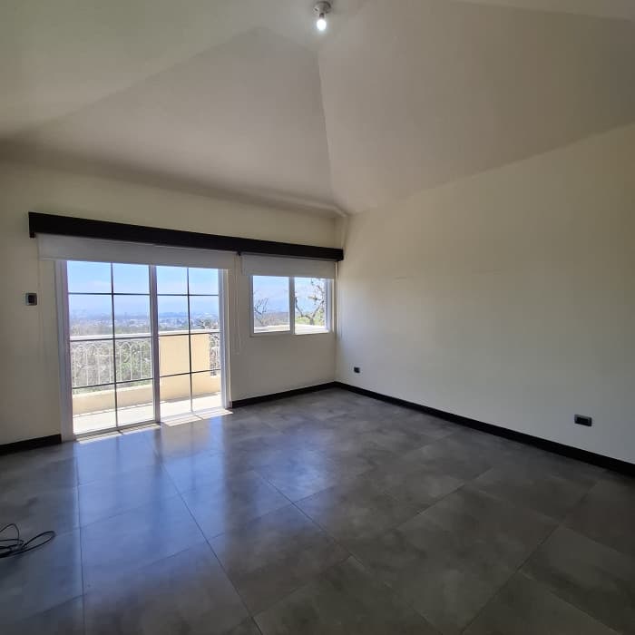 En venta casa de 4 habitaciones en Cañadas del Encinal - foto 3