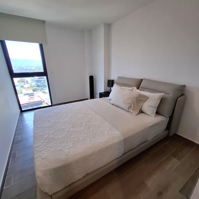 Apartamento Amueblado de 3 Habitaciones en Parque 14 - foto 5