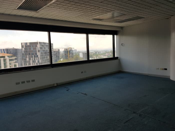 En Alquiler Oficina en Zona 10 Guatemala - foto 4