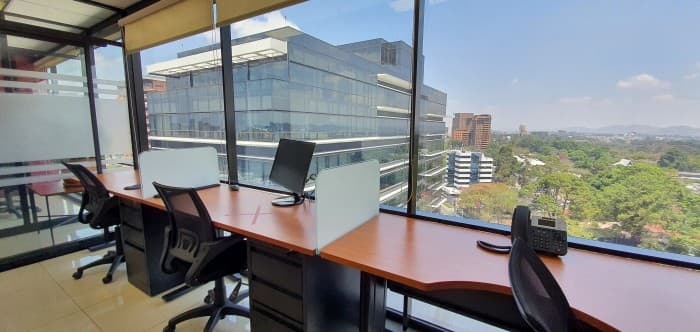 Oficinas en venta Desing Center zona 10 - foto 3