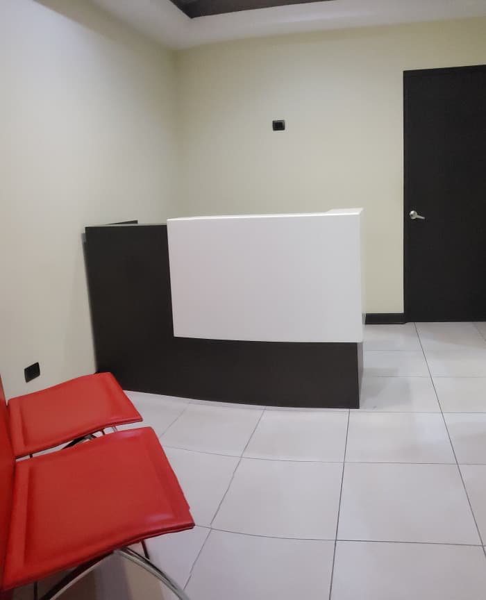 Oficina en Venta zona Pradera Zona 10 para inversion - foto 4