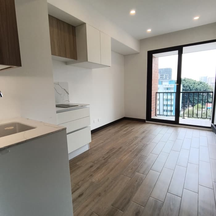 Apartamento en renta en zona 13 Edificio Inara Américas - foto 3