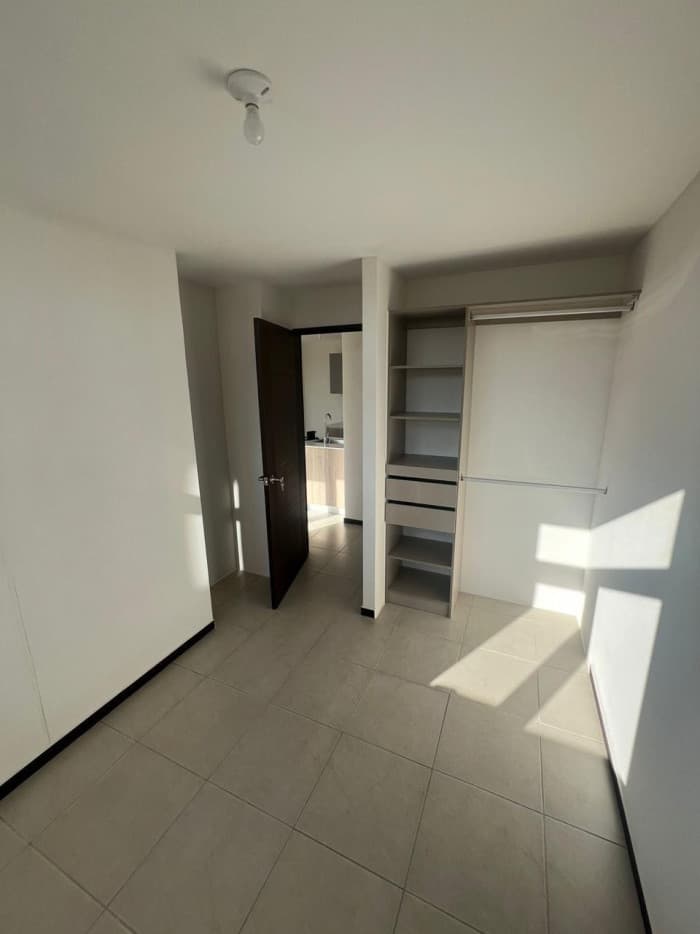 Apartamento en Renta Parque San Jorge Zona 11 - foto 2
