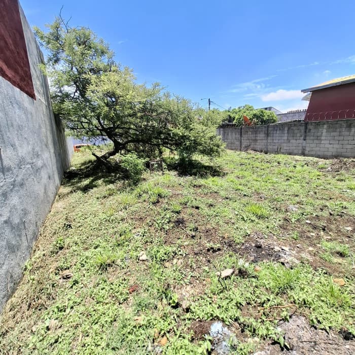 Terreno de venta en Los Eucaliptos zona 8 de Mixco - foto 3