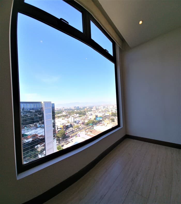 Apartamento Venta en Zona 10 - foto 4