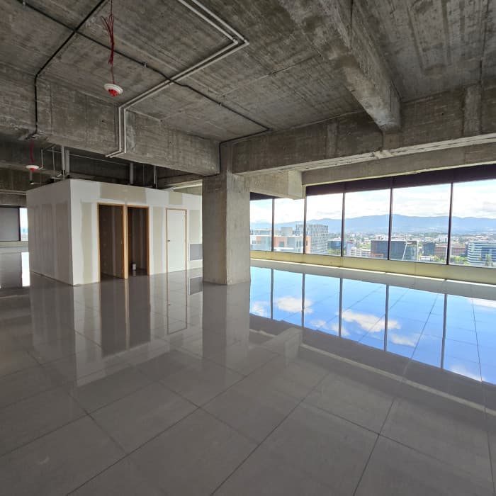 En venta oficinas en Zona 10 Diagonal 6 Guatemala - foto 4