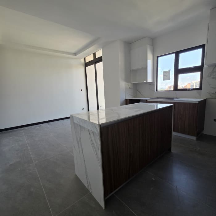 Apartamentos en Venta Zona 15 Nivel Alto - foto 2
