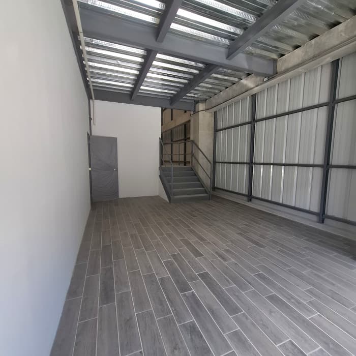 Ofibodega de Esquina en Renta, para estrenar en K13 - foto 2