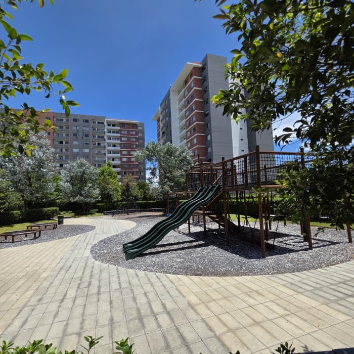 Apartamento con jardin en Venta Zona 14 La Villa - foto 2
