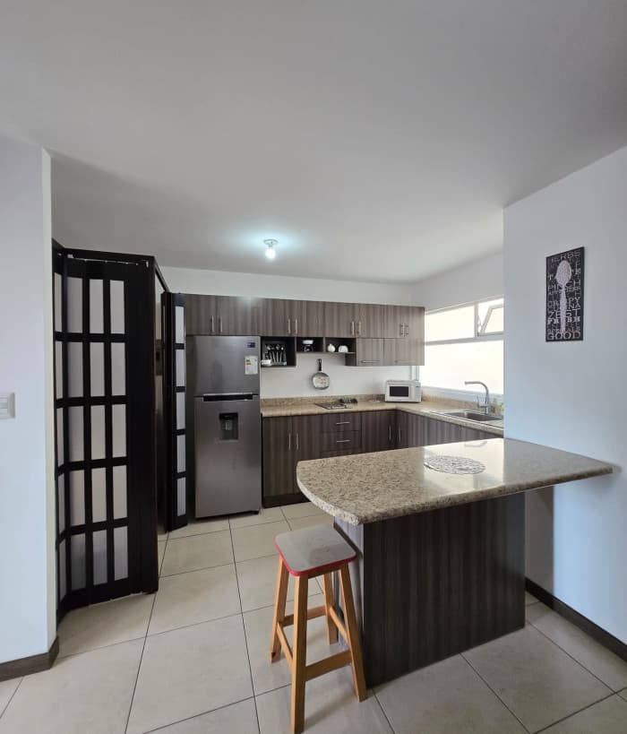 Apartamento en Venta y alquiler Zona 11 | Q880,000 - foto 4