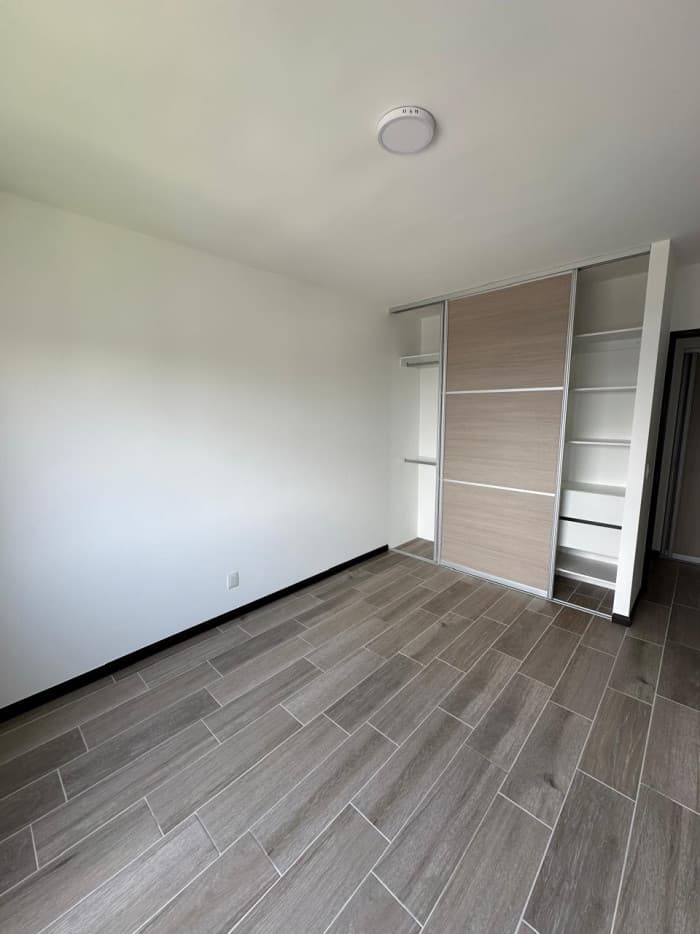 En renta apartamento en Zona 14 Sector la villa  - foto 3