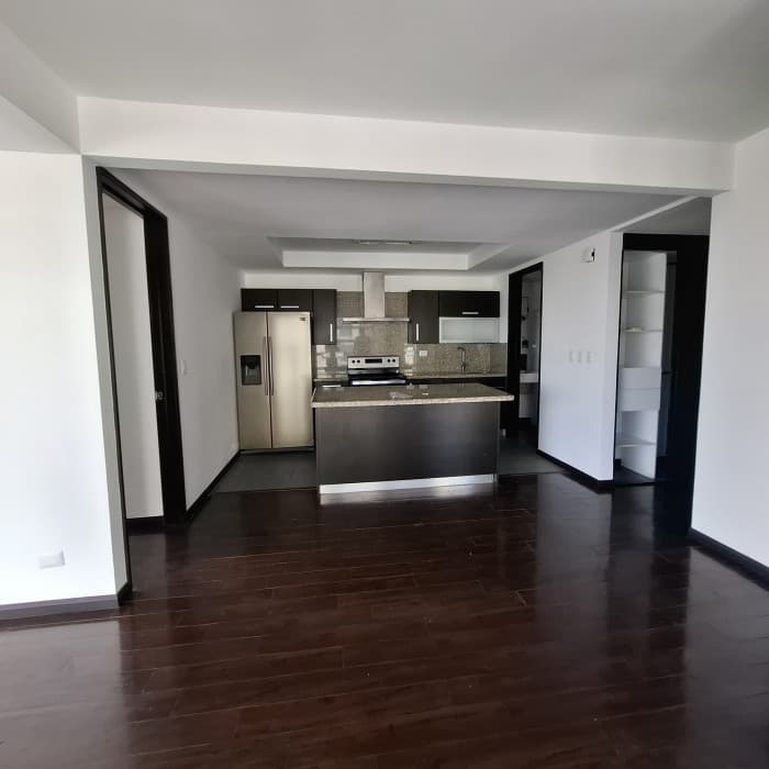 En Renta Apartamento en zona 16 Guatemala - foto 4