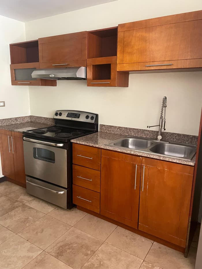 en renta apartamento en la zona 16 la montaña - foto 2