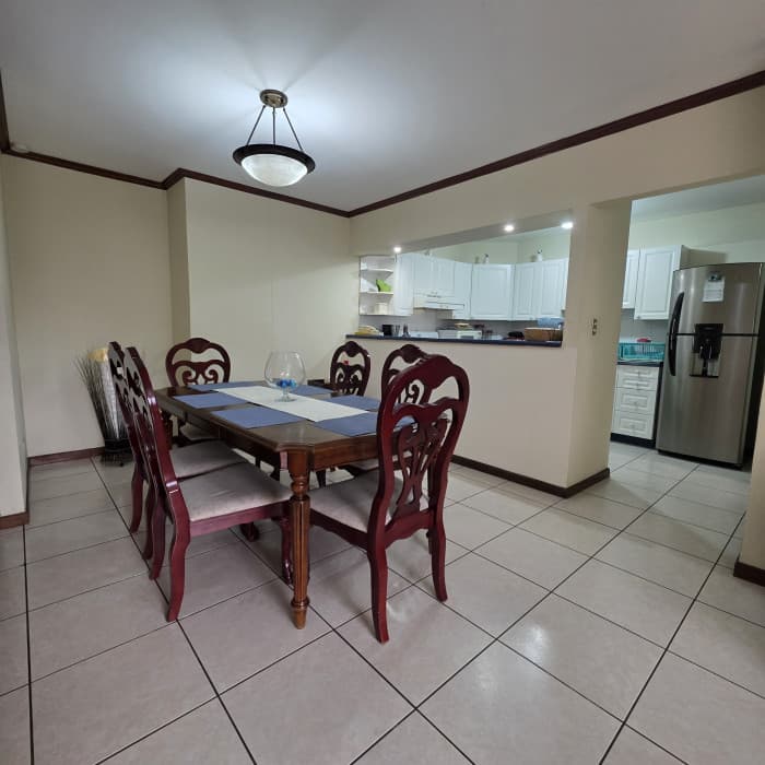 Apartamento Amueblado en Zona 10 Guatemala - foto 2