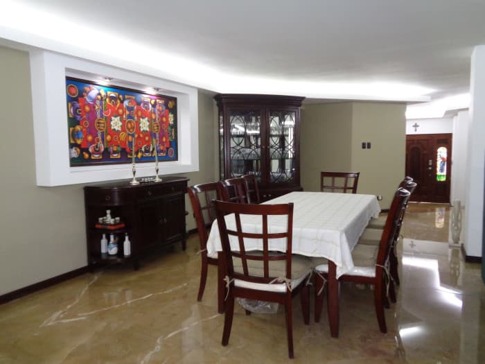 Casa REMODELADA en Venta La Encantada Km 12 CES - foto 2