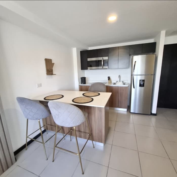 Apartamento amueblado en venta zona 14 Edificio Meraki - foto 2
