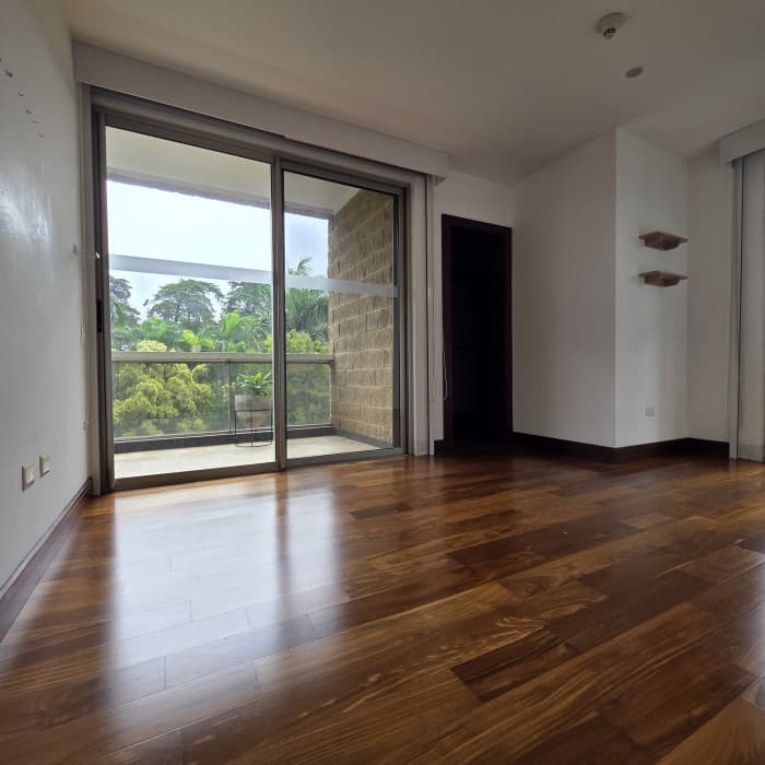 En Alquiler Apartamento en Tiffany Zona 14 - foto 21