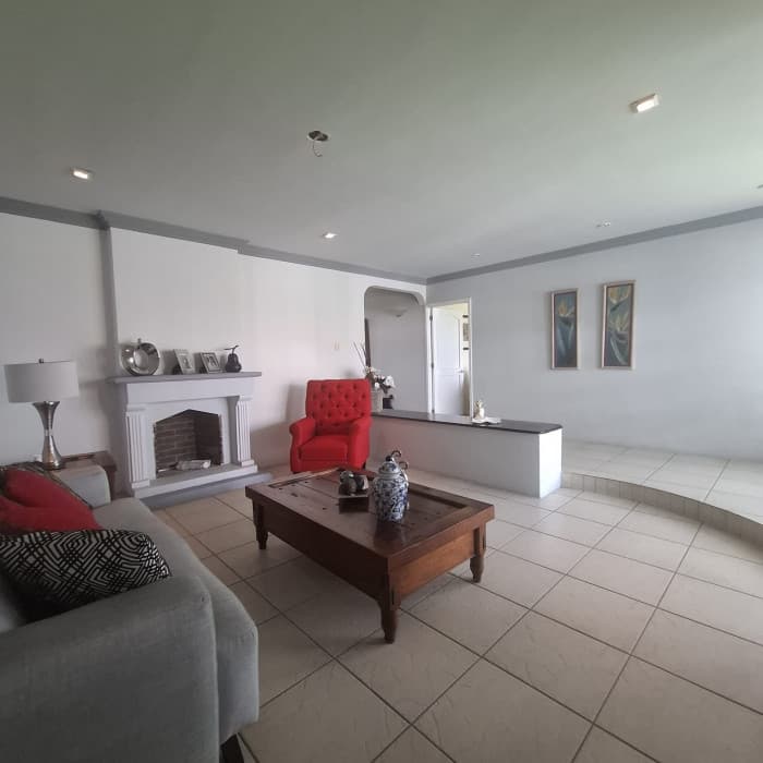Casa en Venta en Las Orquídeas San Cristóbal Guatemala - foto 3