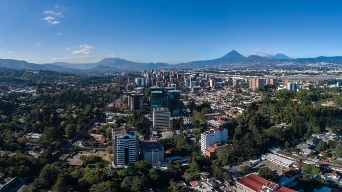 Oficina en renta en Edificio Burgó zona 14 - foto 3