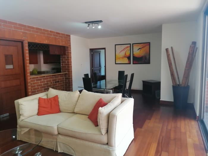 En venta apartamento con muebles rentado en zona 14 - foto 3