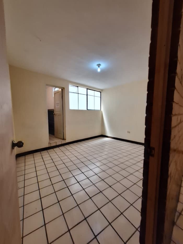 En renta Local en Zona 1 de Quetzaltenango - foto 4