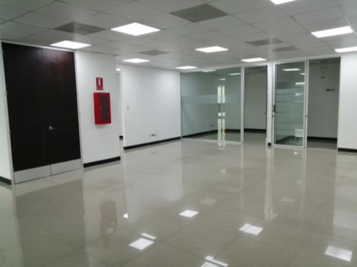 Oficina en Renta en  Zona 10 Avenida Reforma Guatemala - foto 4