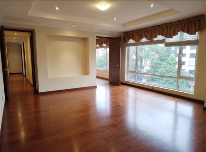 Apartamento en venta zona 10 con 3 habitaciones  - foto 2