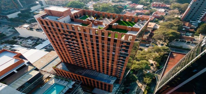 En venta apartamento en la zona 10  - foto 2
