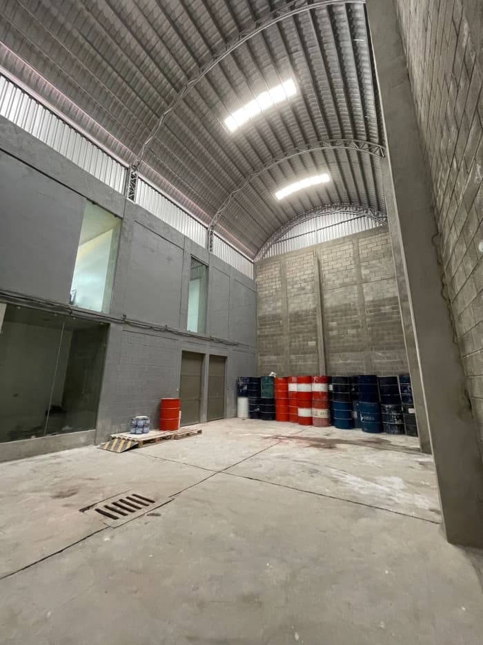 ofibodega en  Venta Carretera al Atlantico, Oportunidad - foto 2