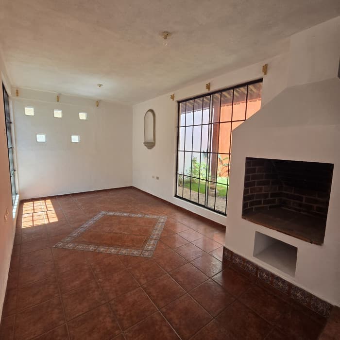 Casa en Venta San Pedro Las Huertas Antigua Guatemala. - foto 2