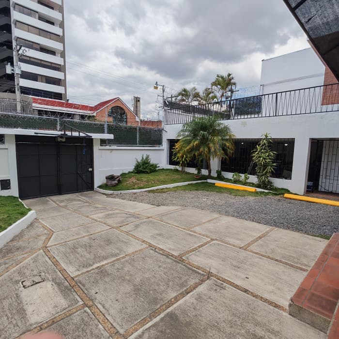 Casa ideal Oficinas en Renta zona 14  - foto 4