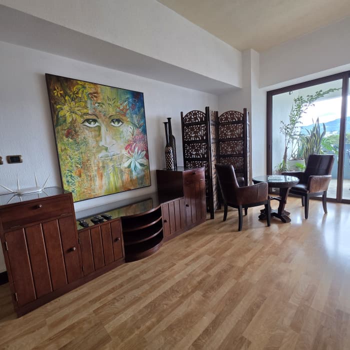 Apartamento amueblado en alquiler zona 14 - foto 2
