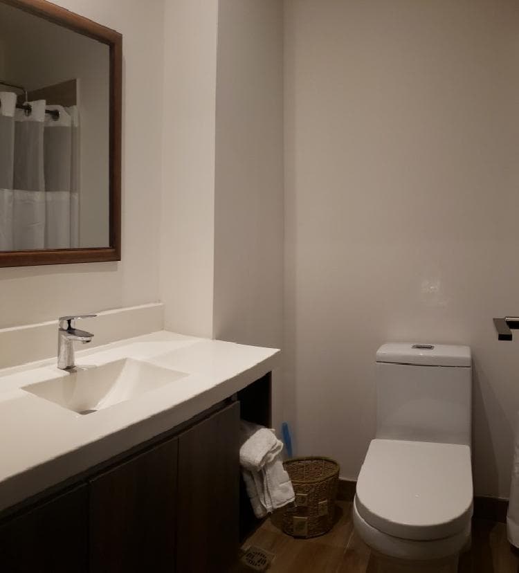 Apartamento en Zona 10 ALQUILER - foto 4
