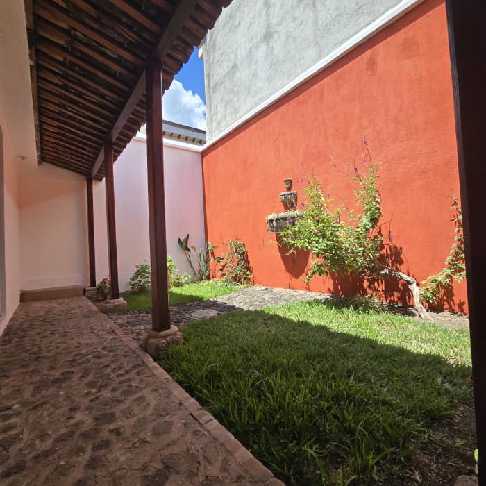 Casa en Venta San Pedro Las Huertas Antigua Guatemala. - foto 3