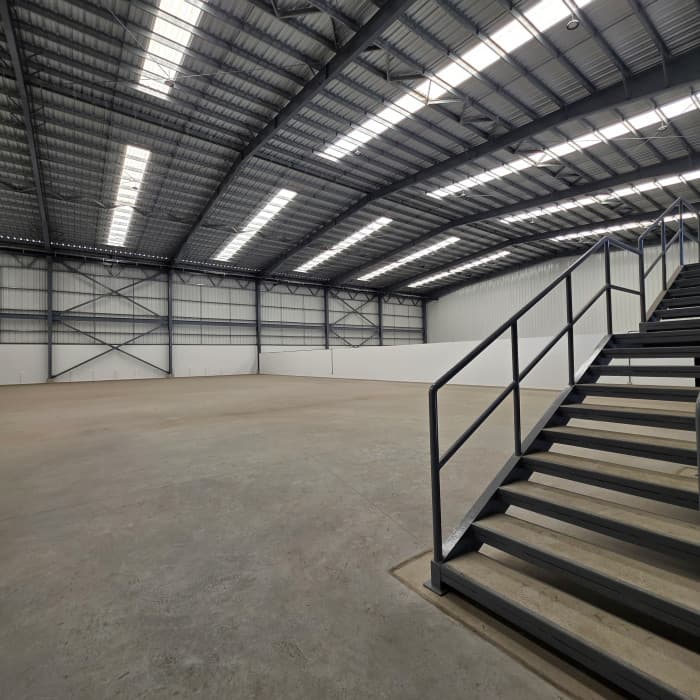 Ofibodega 1,362 m² Total en Venta - Zona Industrial - foto 4