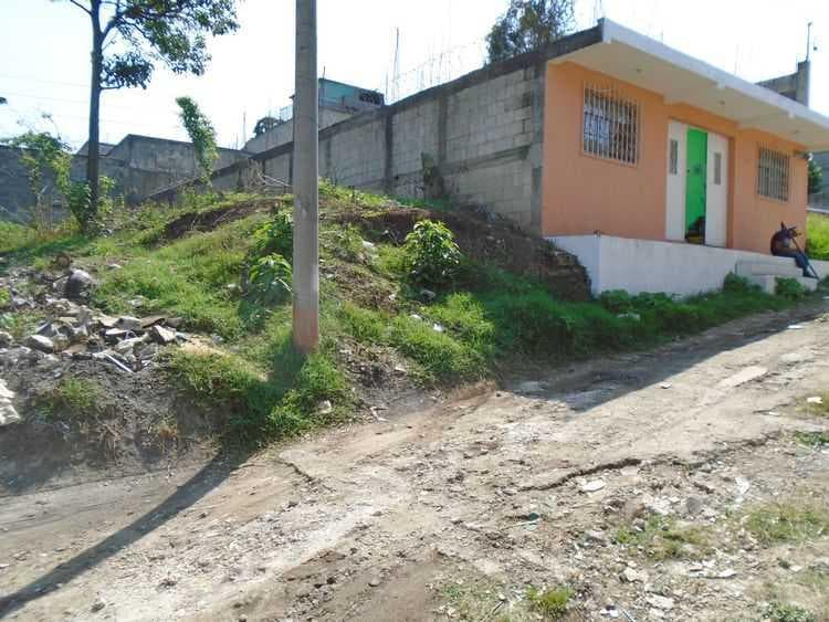 CASA COMERCIAL CON TERRENO EN VENTA EN SANTA MONICA VILLA NUEVA - foto 2